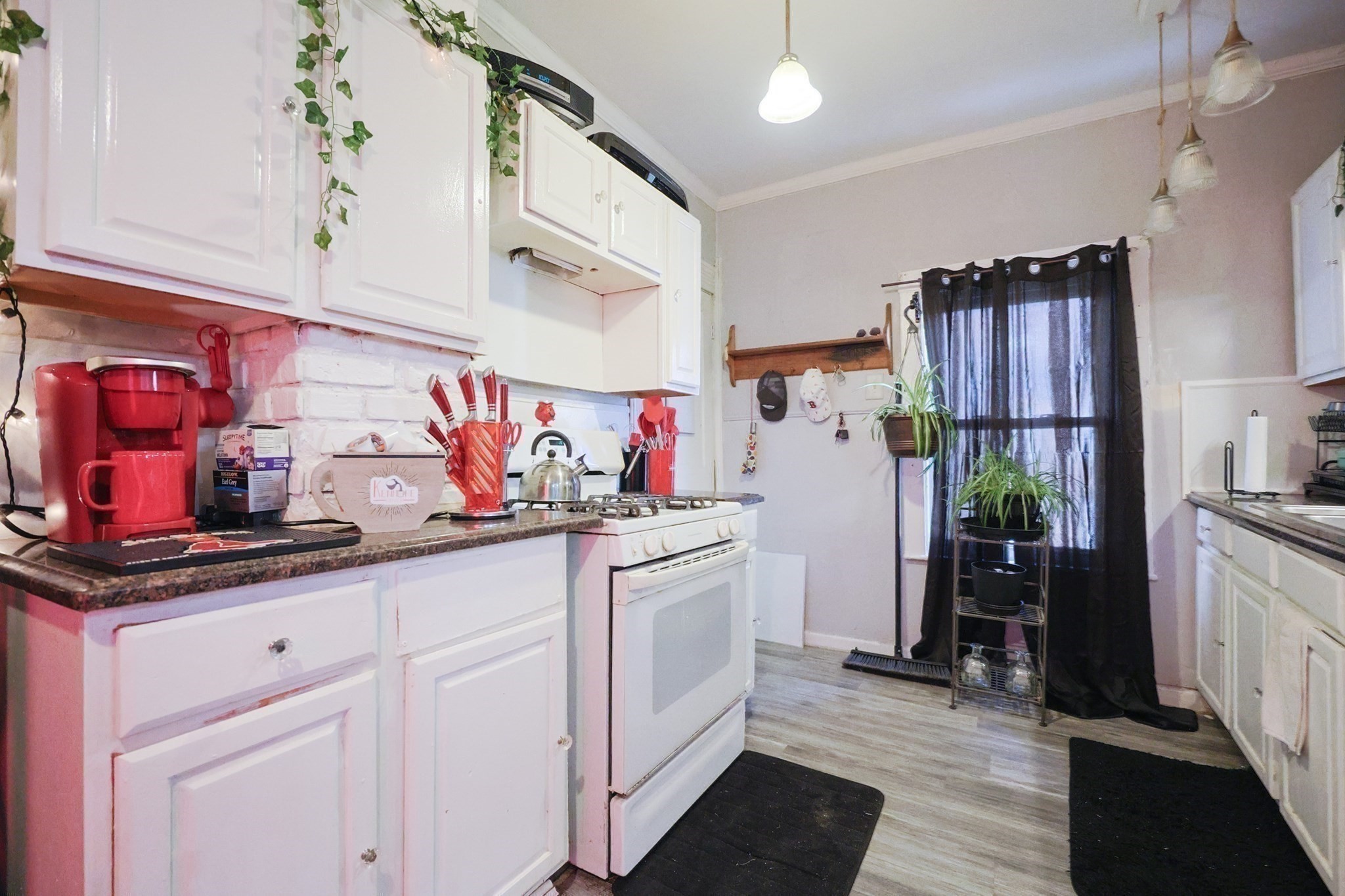 230 Pleasant, Worcester, MA 01609 - Image 15