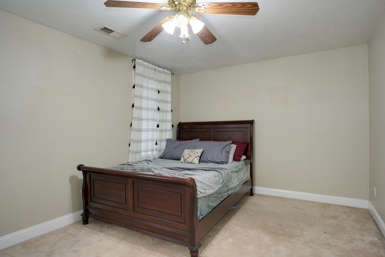 18 Lincoln Ave, Millbury, MA 01527 - Image 11