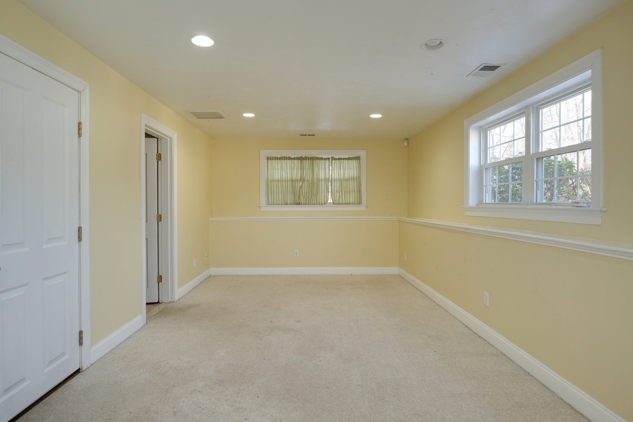 18 Lincoln Ave, Millbury, MA 01527 - Image 18