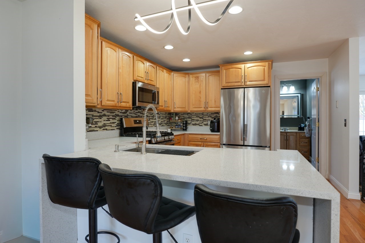 18 Lincoln Ave, Millbury, MA 01527 - Image 4