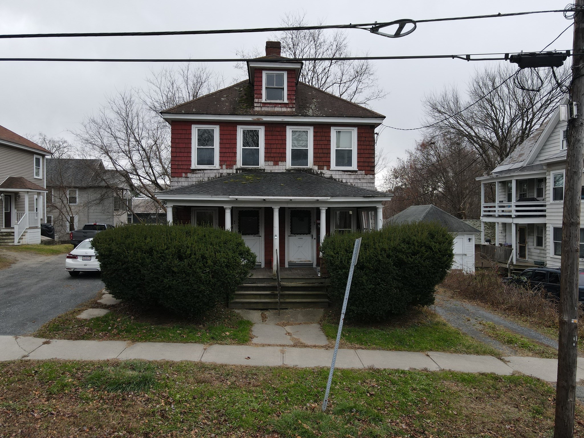 26 Devens St, Greenfield, MA 01301