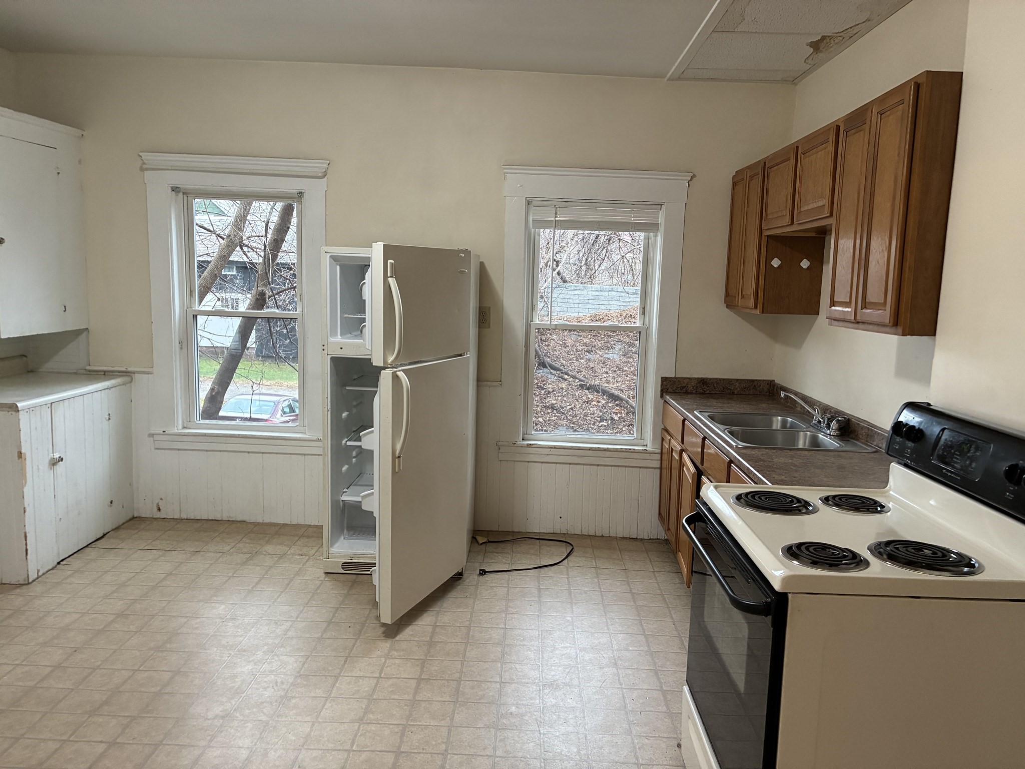 26 Devens St, Greenfield, MA 01301 - Image 19