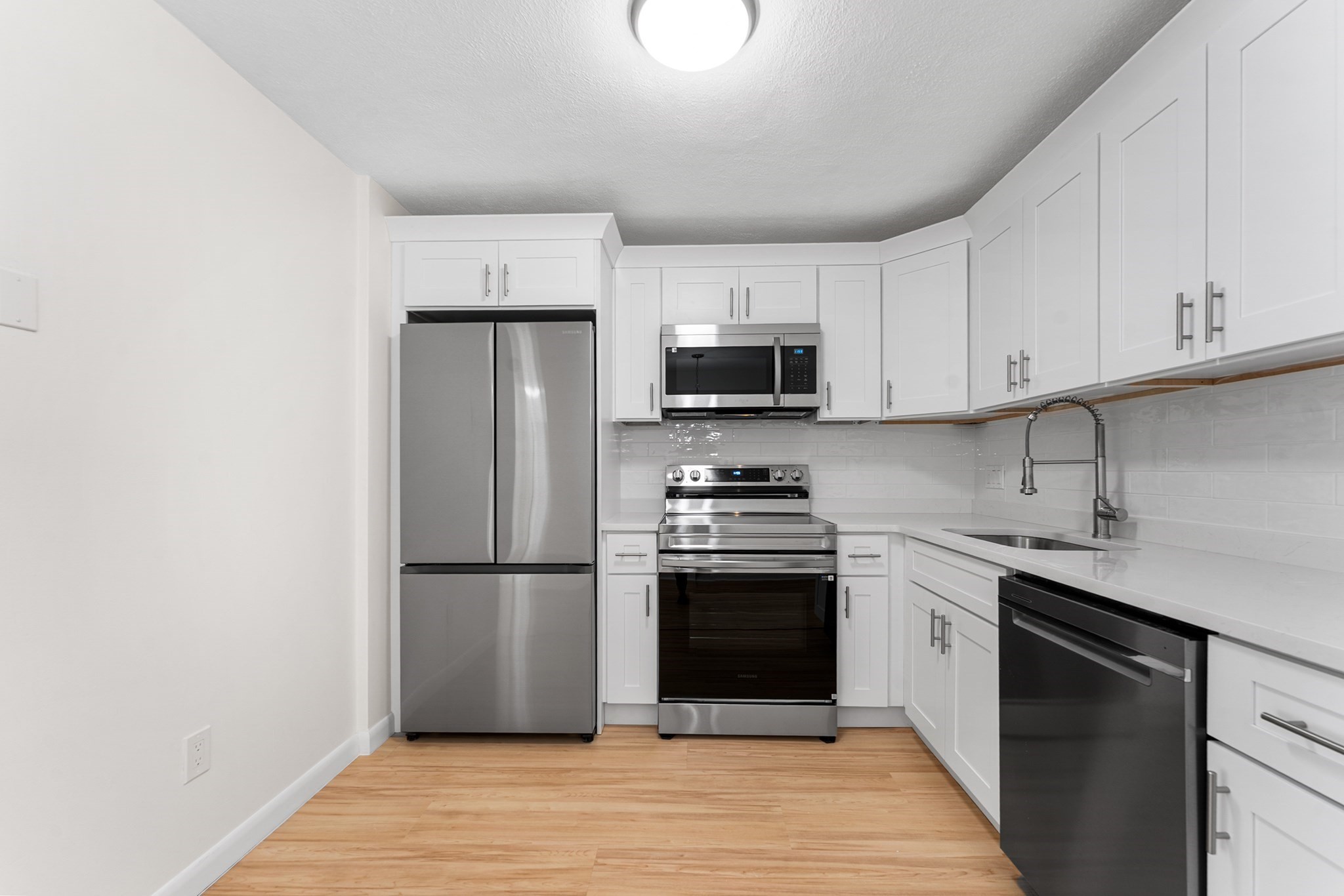 34 Hamilton Rd Unit 302, Arlington, MA 02474 - Image 4