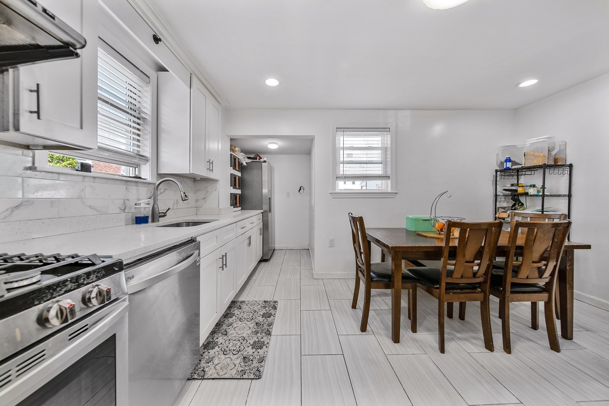 11 Murphy Ct, Newton, MA 02458 - Image 10