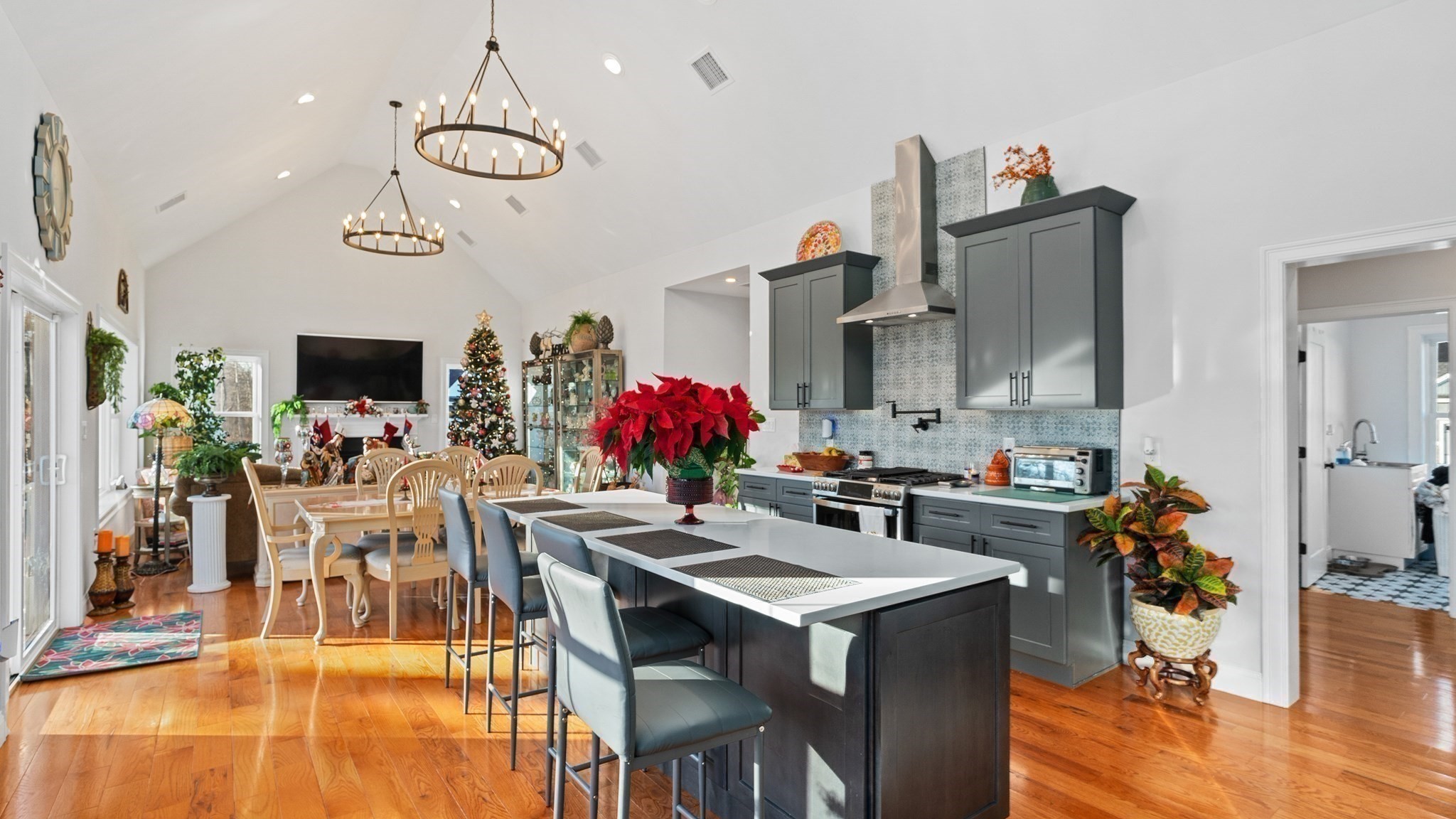 46 Magnolia Dr, Swansea, MA 02777 - Image 12