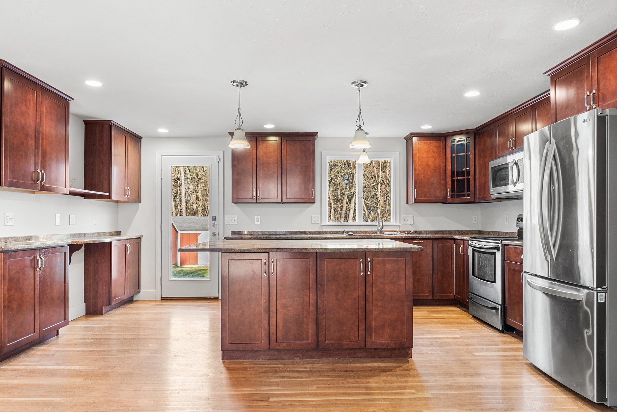 212 Mill St, Mansfield, MA 02048 - Image 3