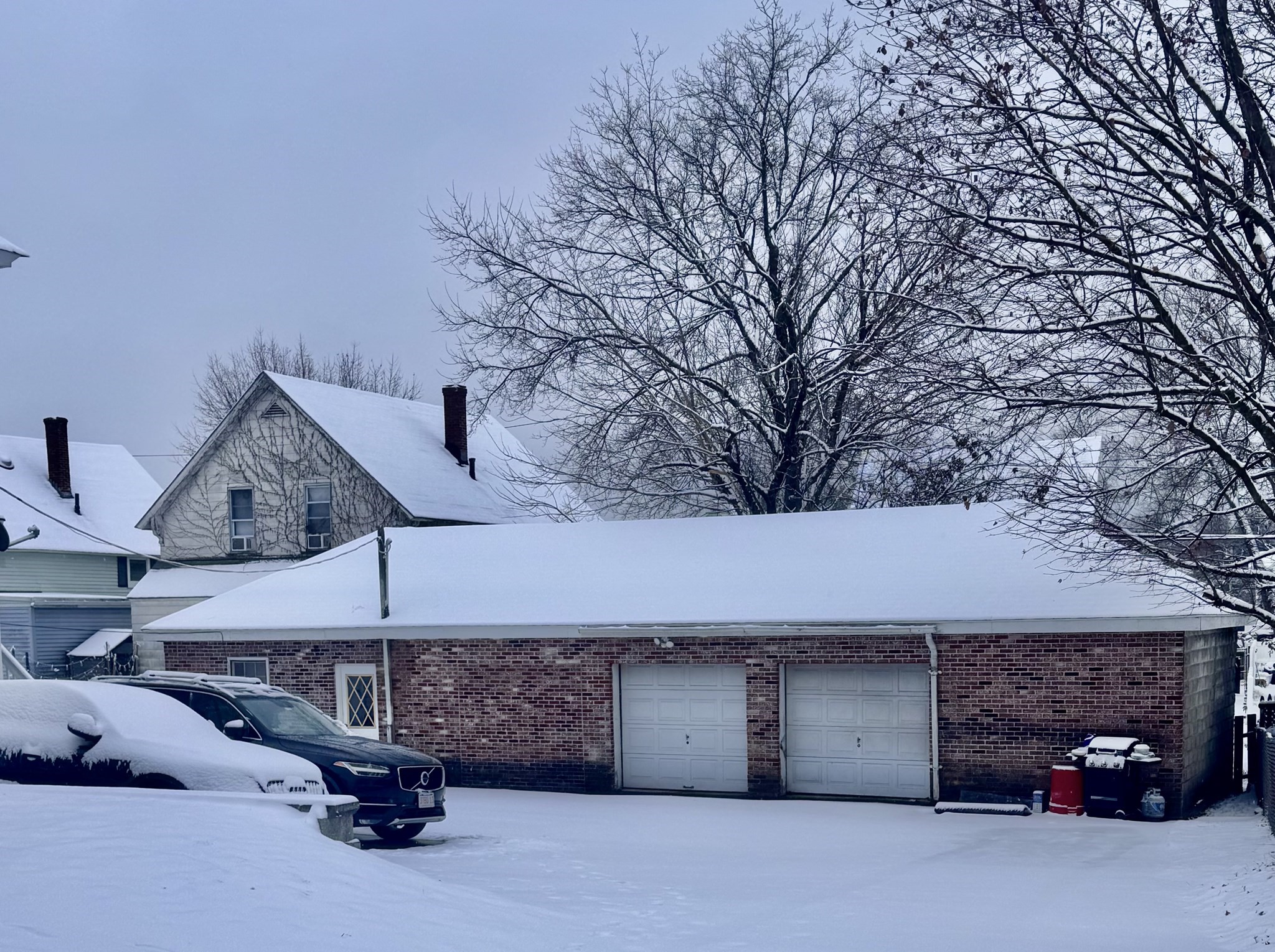 18 Burgess St, Lowell, MA 01851 - Image 3