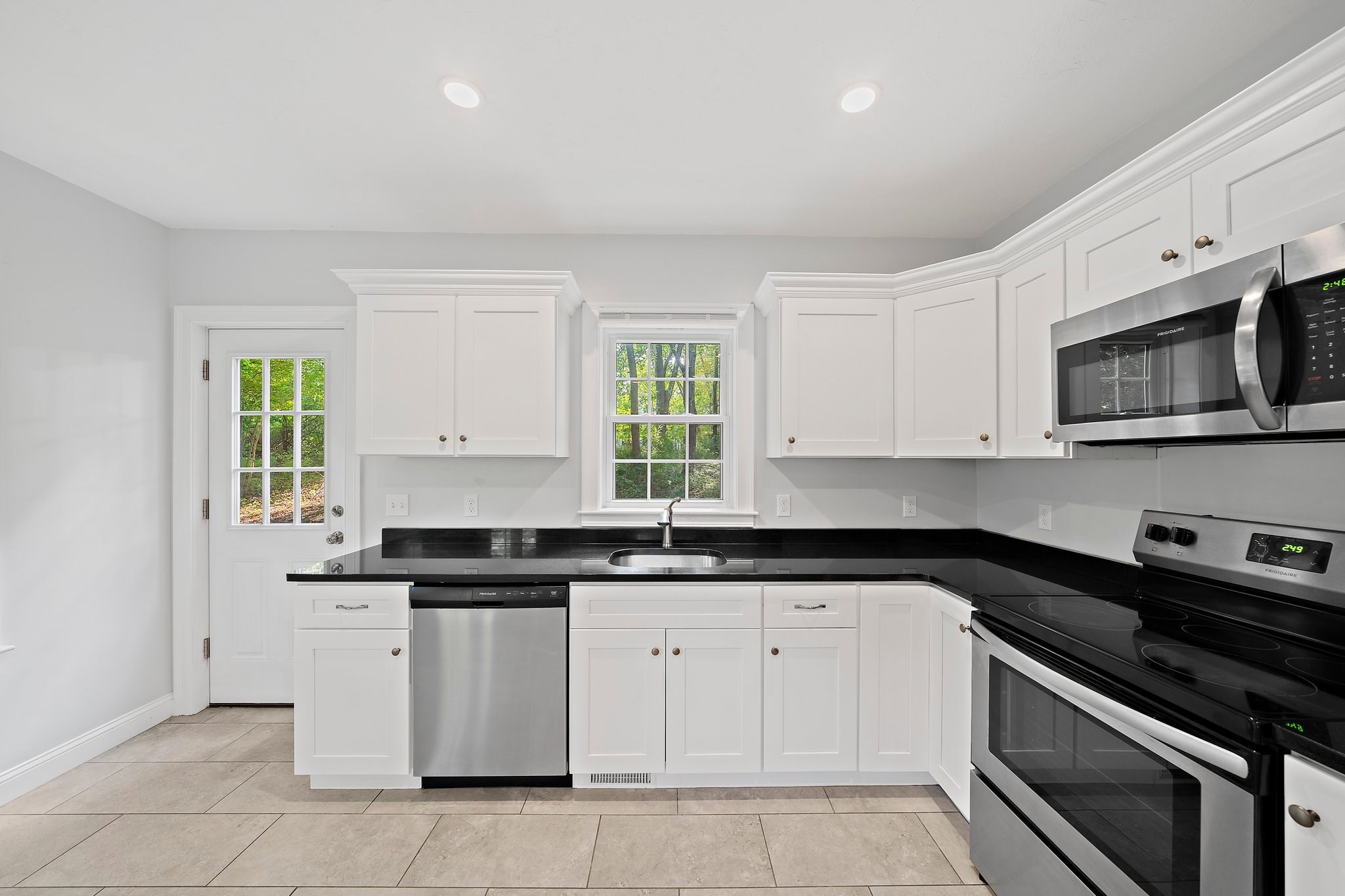 285 Elm St, Pembroke, MA 02359 - Image 7
