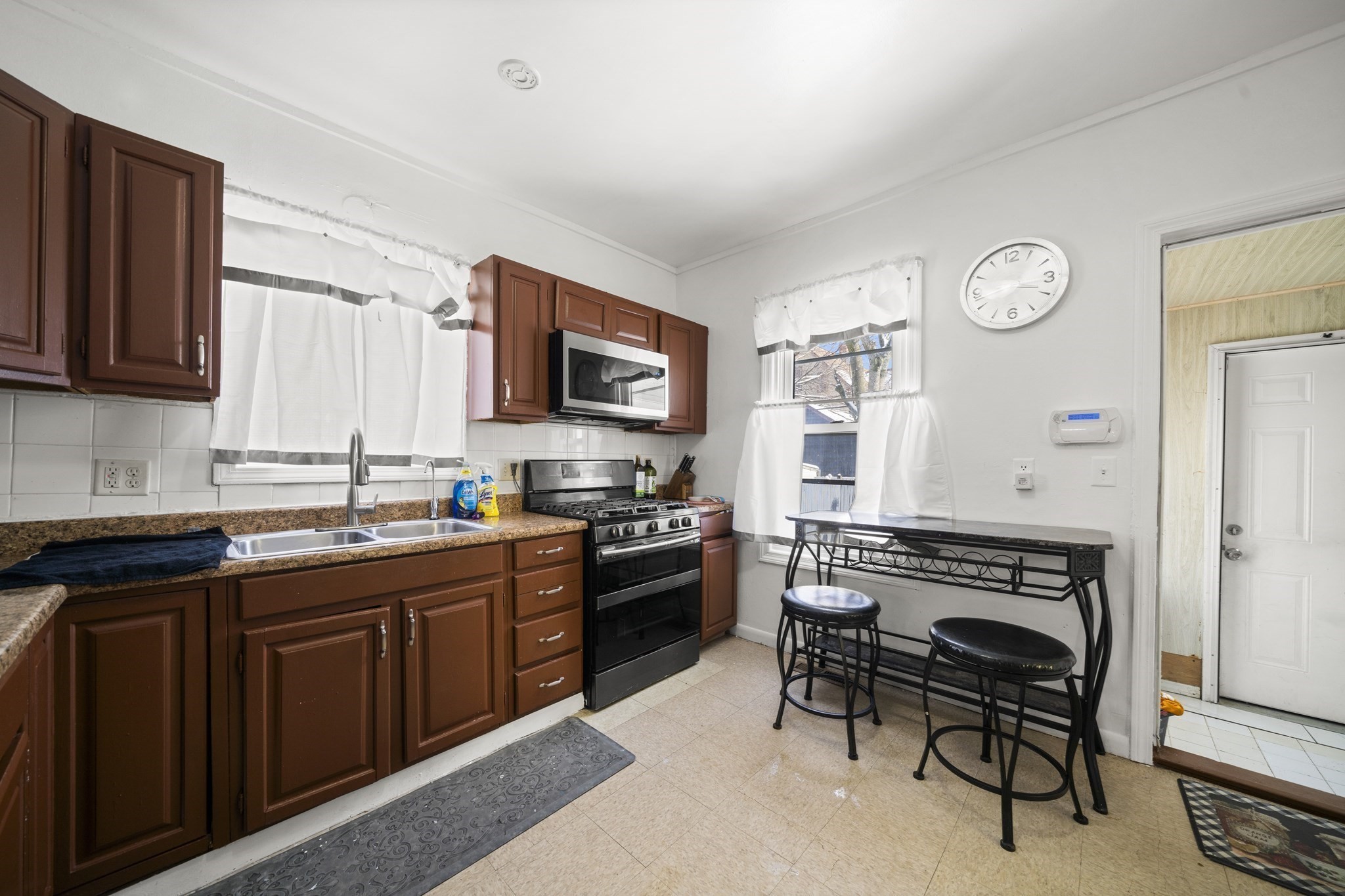 55 Malden St, Springfield, MA 01108 - Image 11