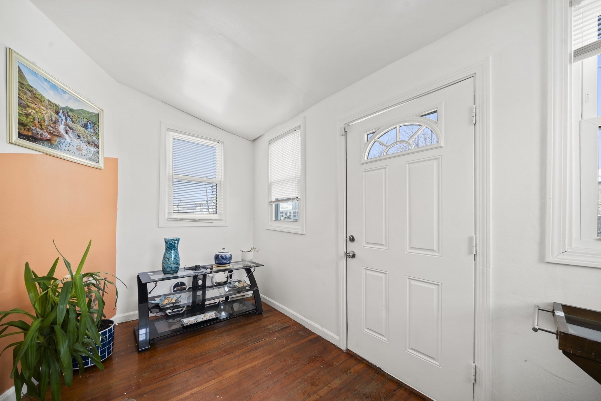 55 Malden St, Springfield, MA 01108 - Image 4