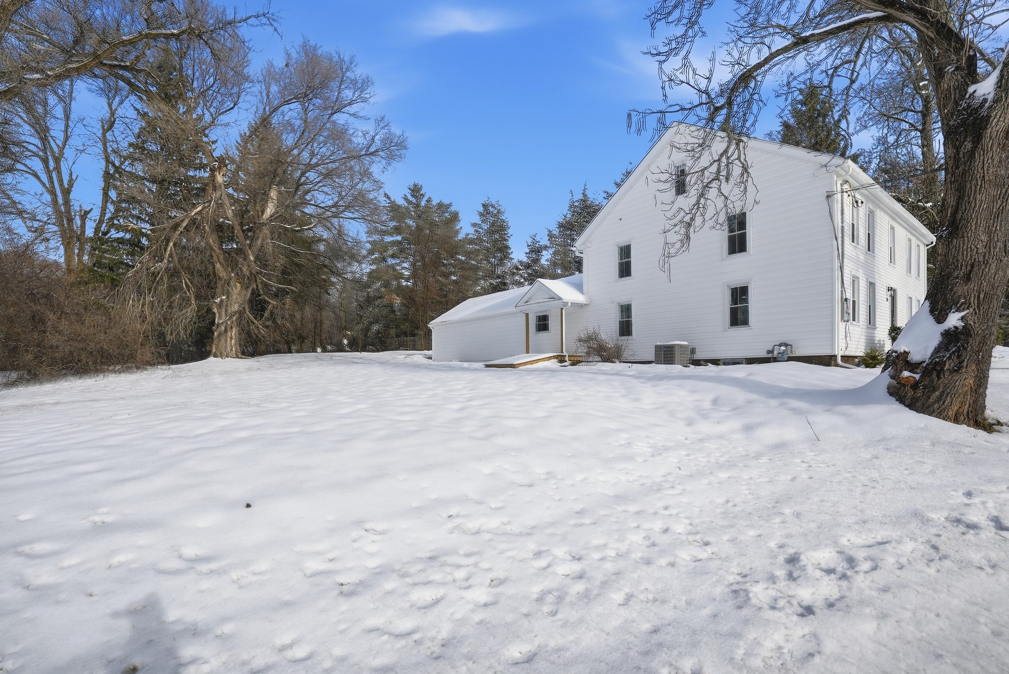 436 Holyoke St, Ludlow, MA 01056 - Image 28