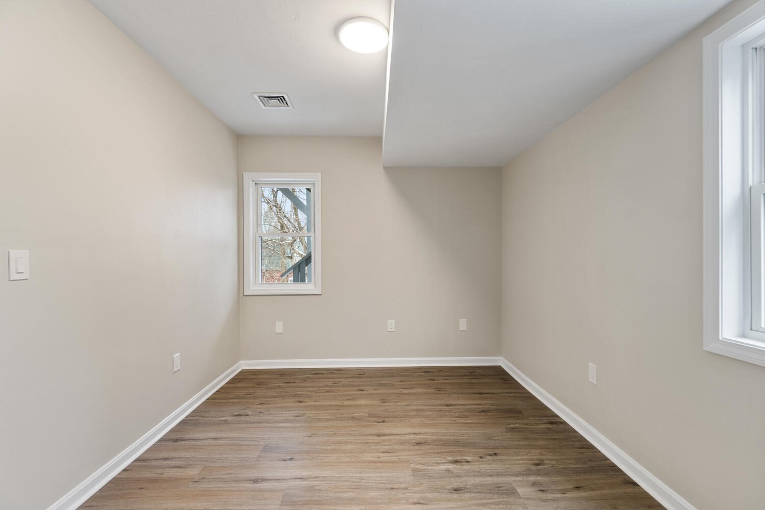 31 Court St, Lowell, MA 01852 - Image 11