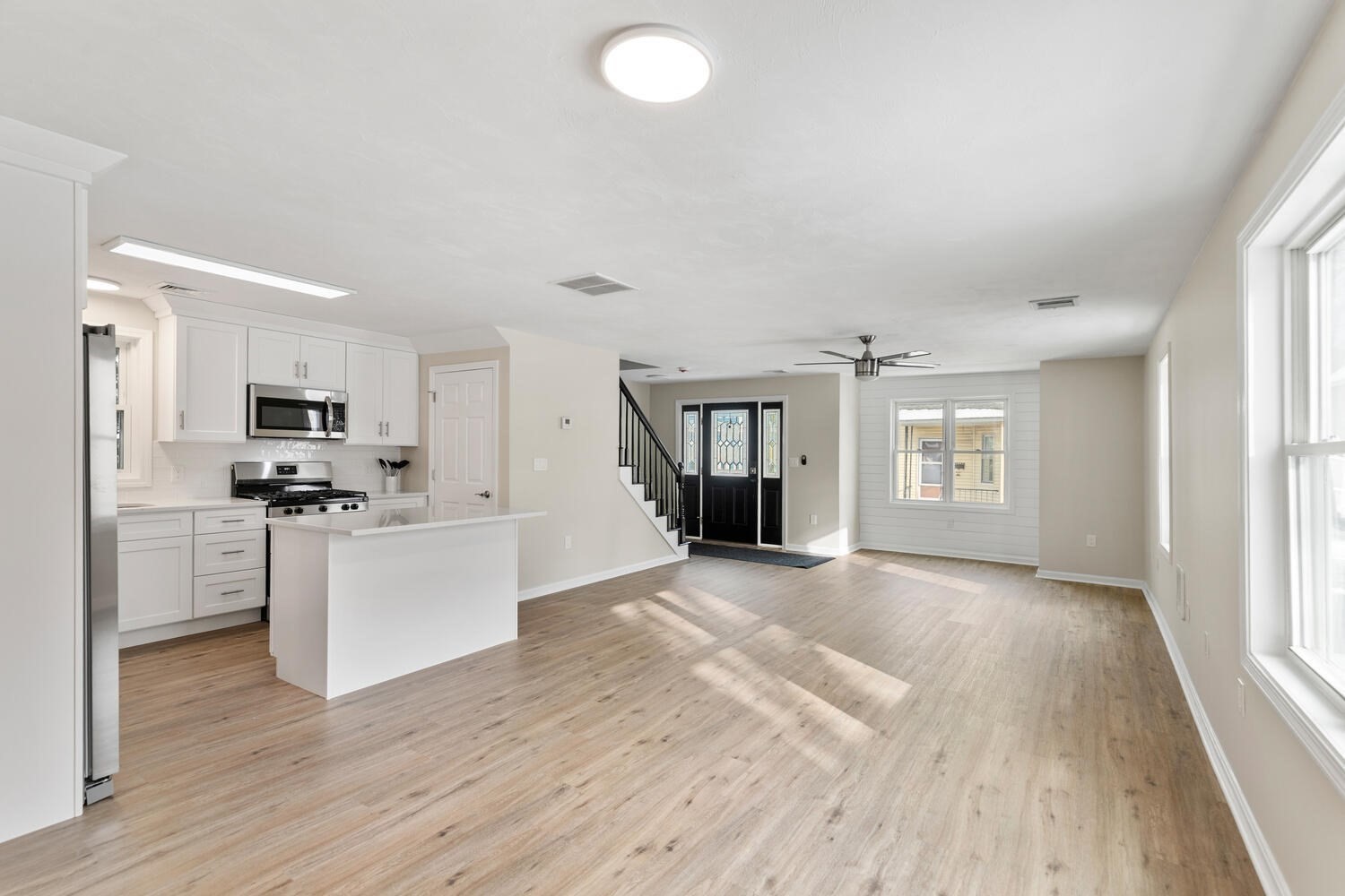 31 Court St, Lowell, MA 01852 - Image 5