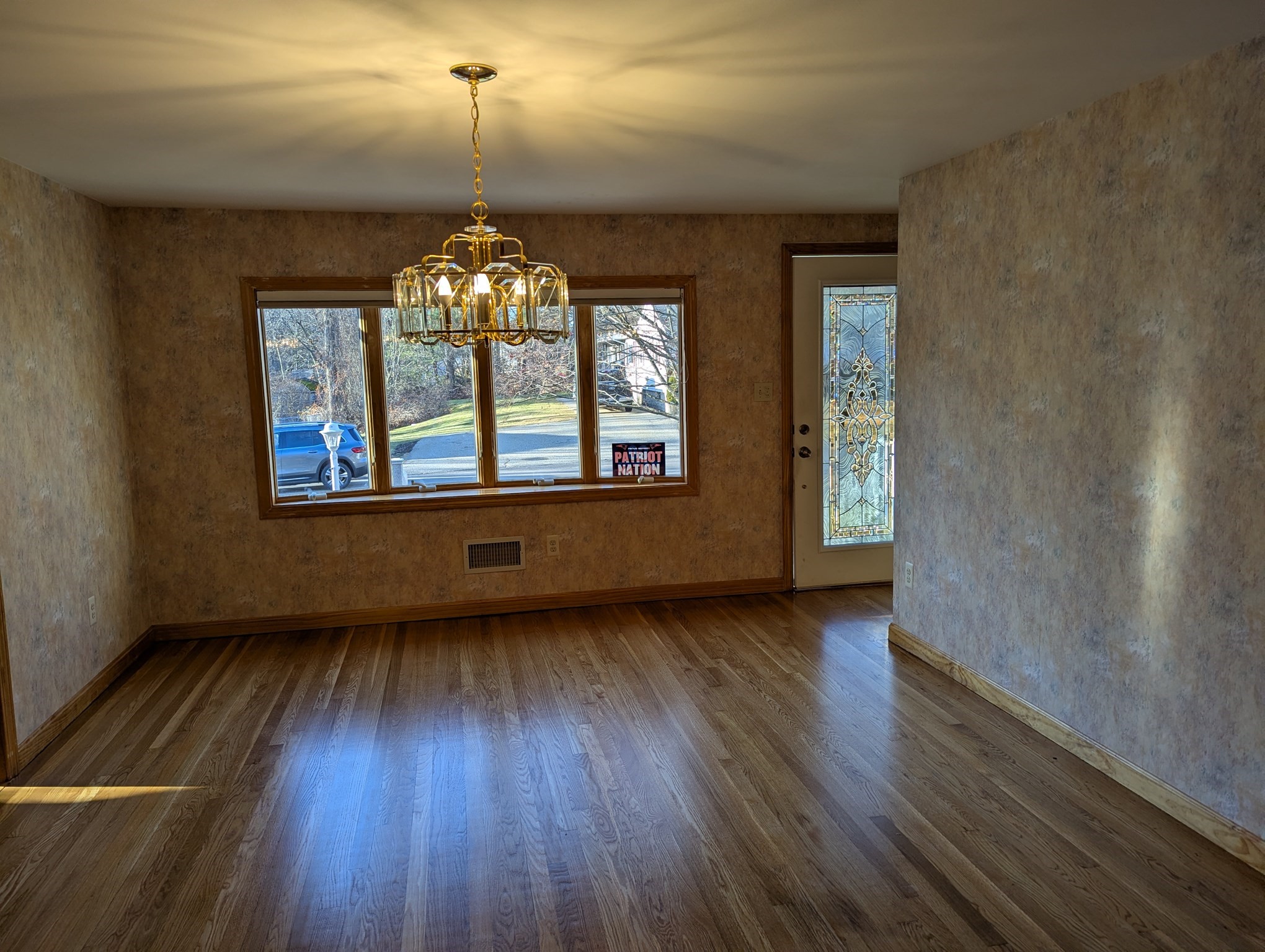 19 Carey Ave, Burlington, MA 01803 - Image 3
