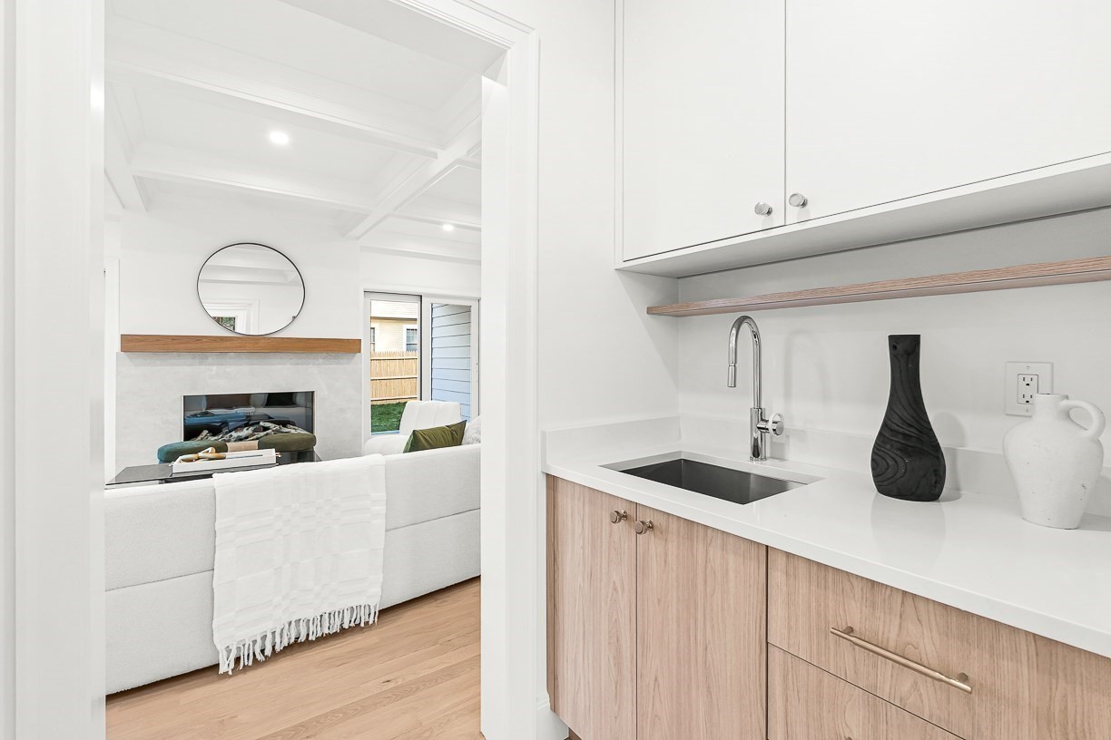 8 Oakdale Ave, Wellesley, MA 02482 - Image 6