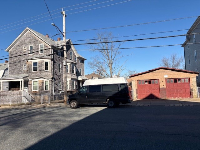 644 King Philip St, Fall River, MA 02724 - Image 2