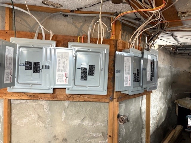 644 King Philip St, Fall River, MA 02724 - Image 8