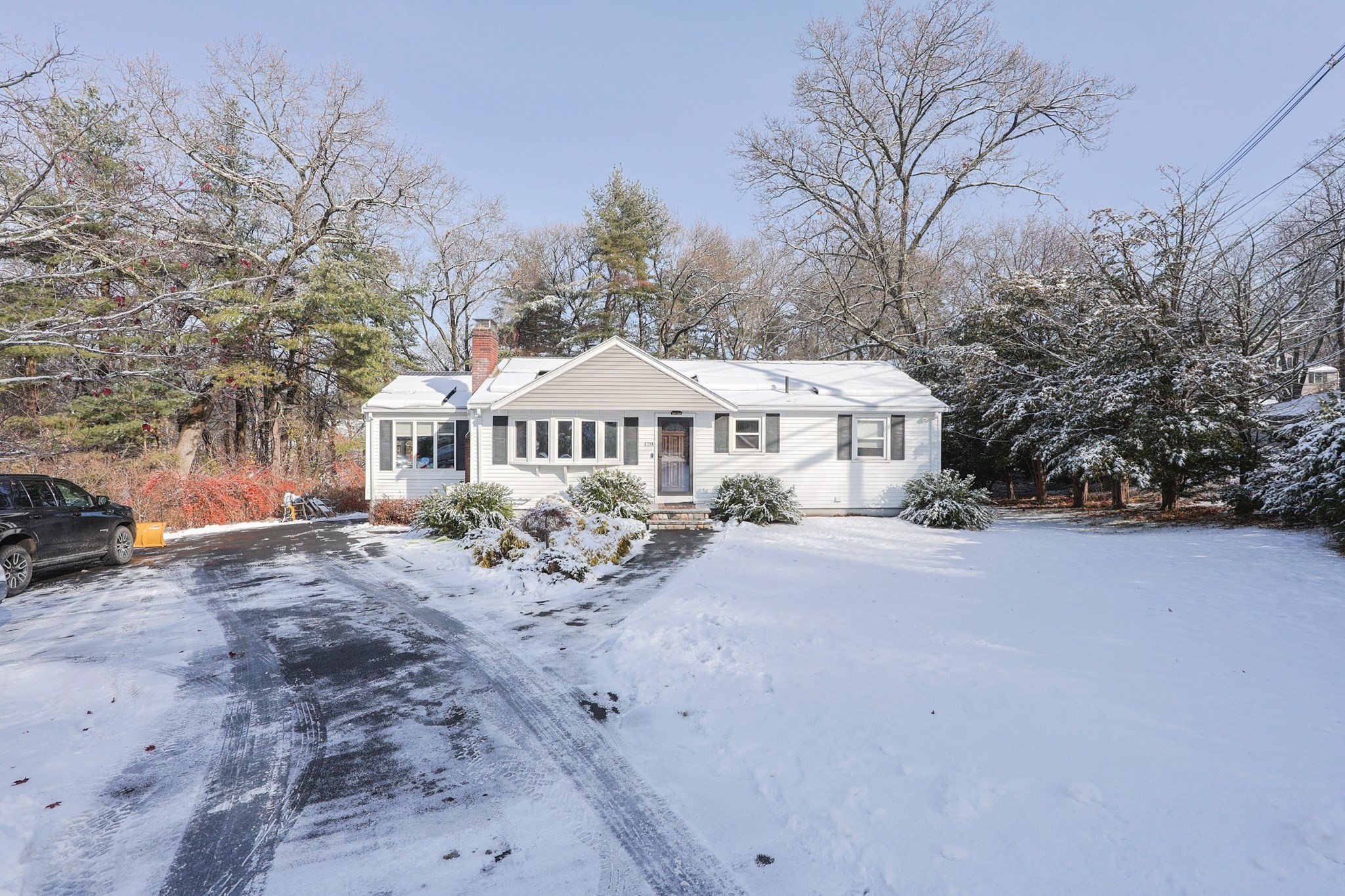 128 Salem Rd, Billerica, MA 01821