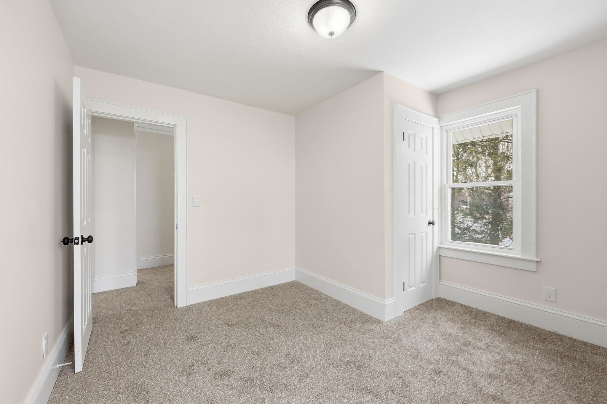 48 Pleasant St, Westfield, MA 01085 - Image 24