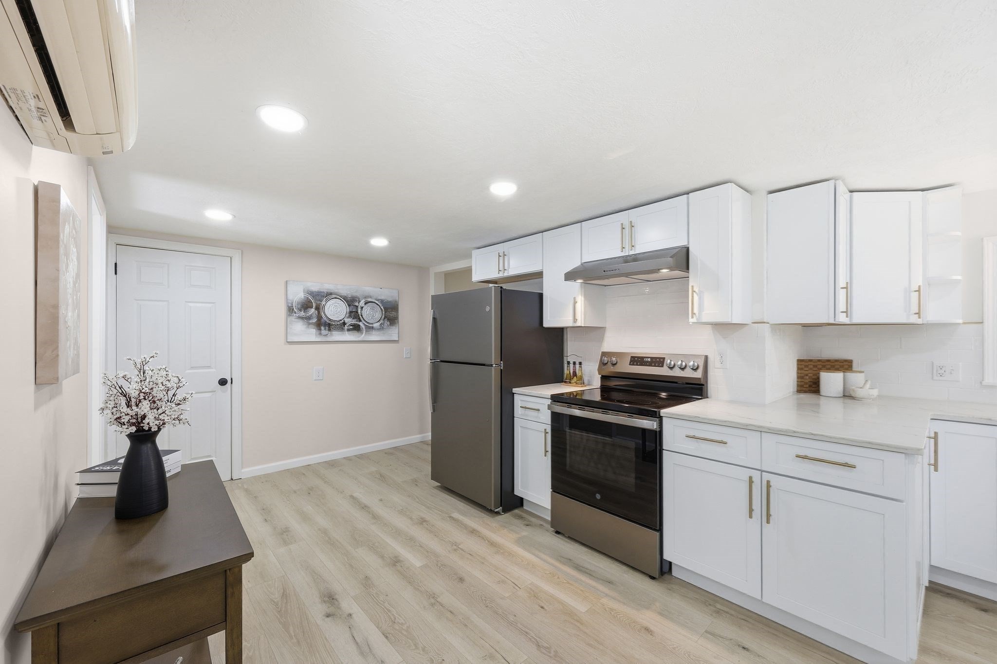 48 Pleasant St, Westfield, MA 01085 - Image 6