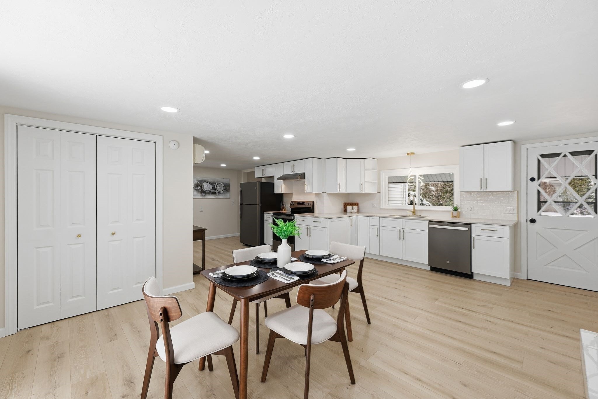 48 Pleasant St, Westfield, MA 01085 - Image 10