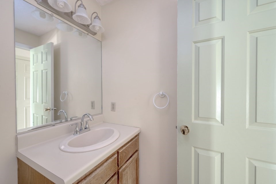 20 Cleverly St Unit B2, Abington, MA 02351 - Image 20