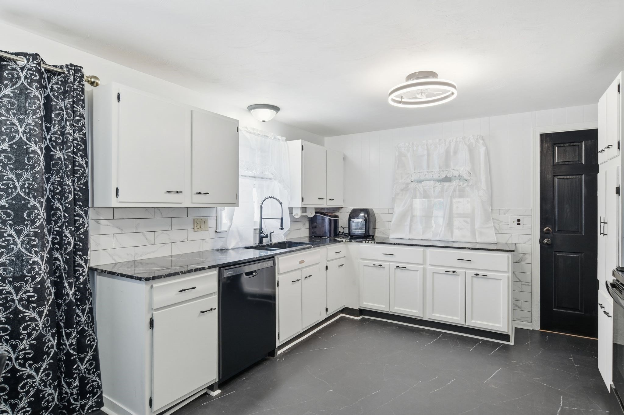 135 Bulat Dr, Springfield, MA 01129 - Image 11