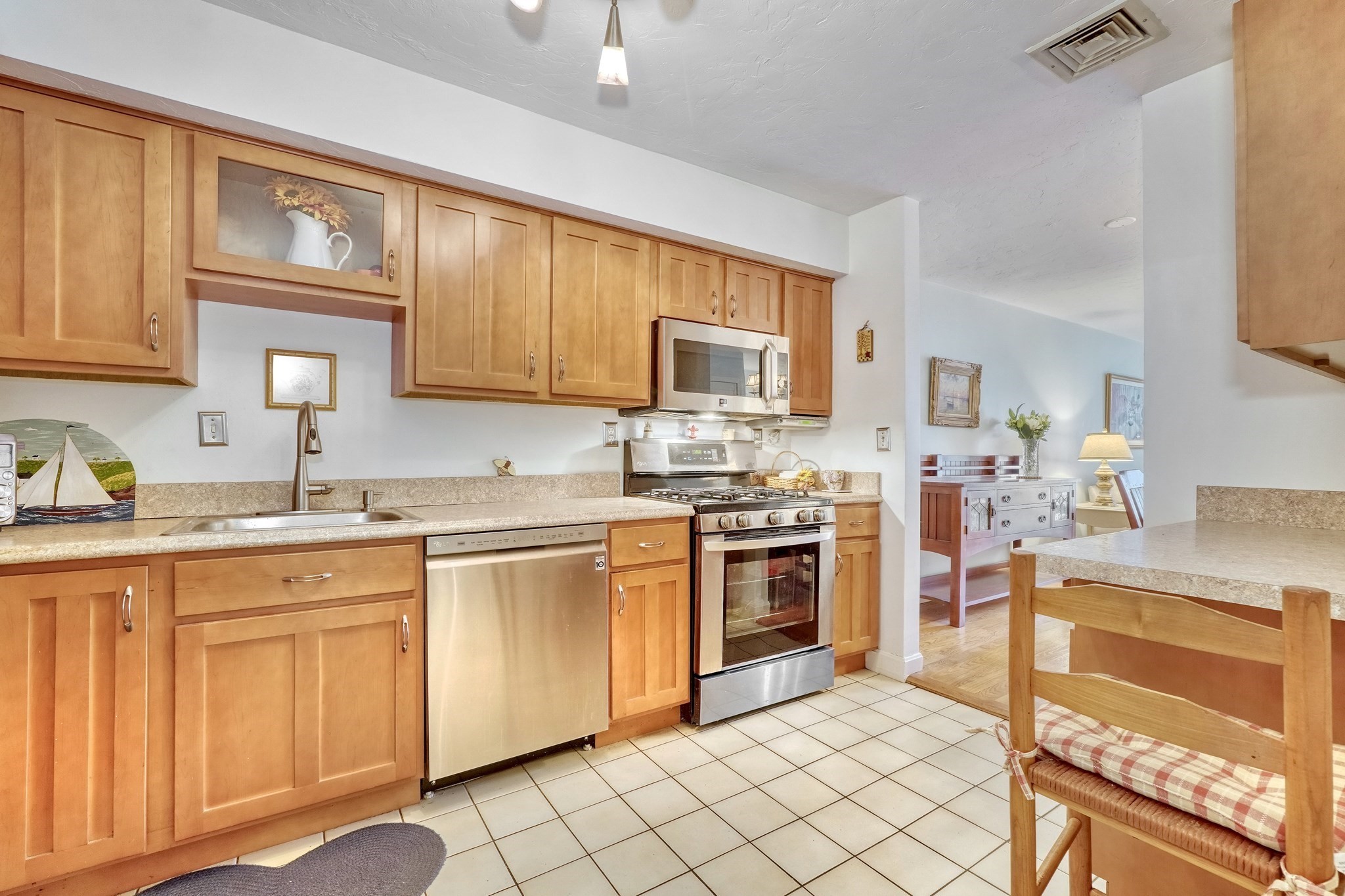 1206 Lagrange Street Unit 1206, West Roxbury, Boston, MA 02132 - Image 11