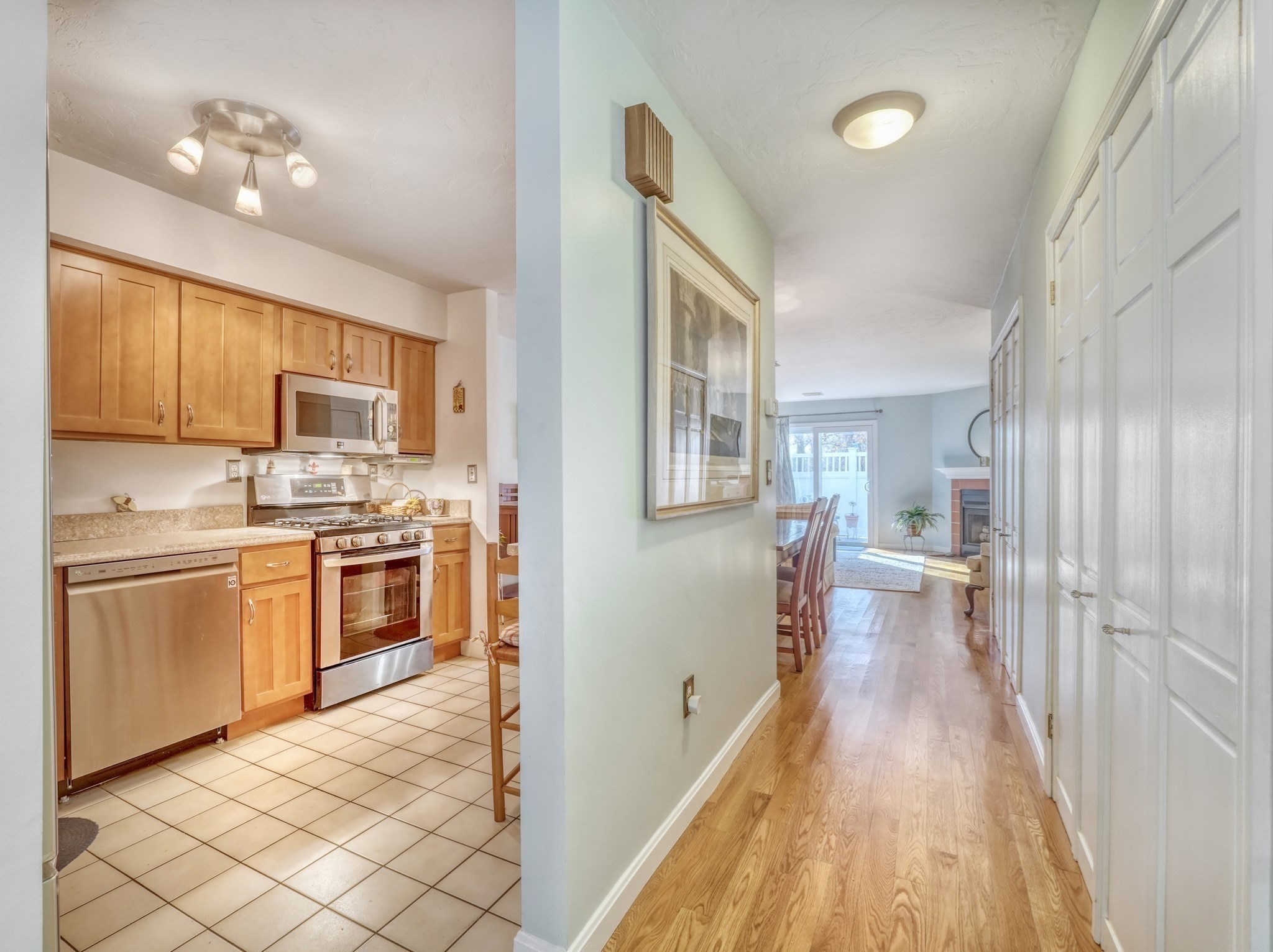 1206 Lagrange Street Unit 1206, West Roxbury, Boston, MA 02132 - Image 4