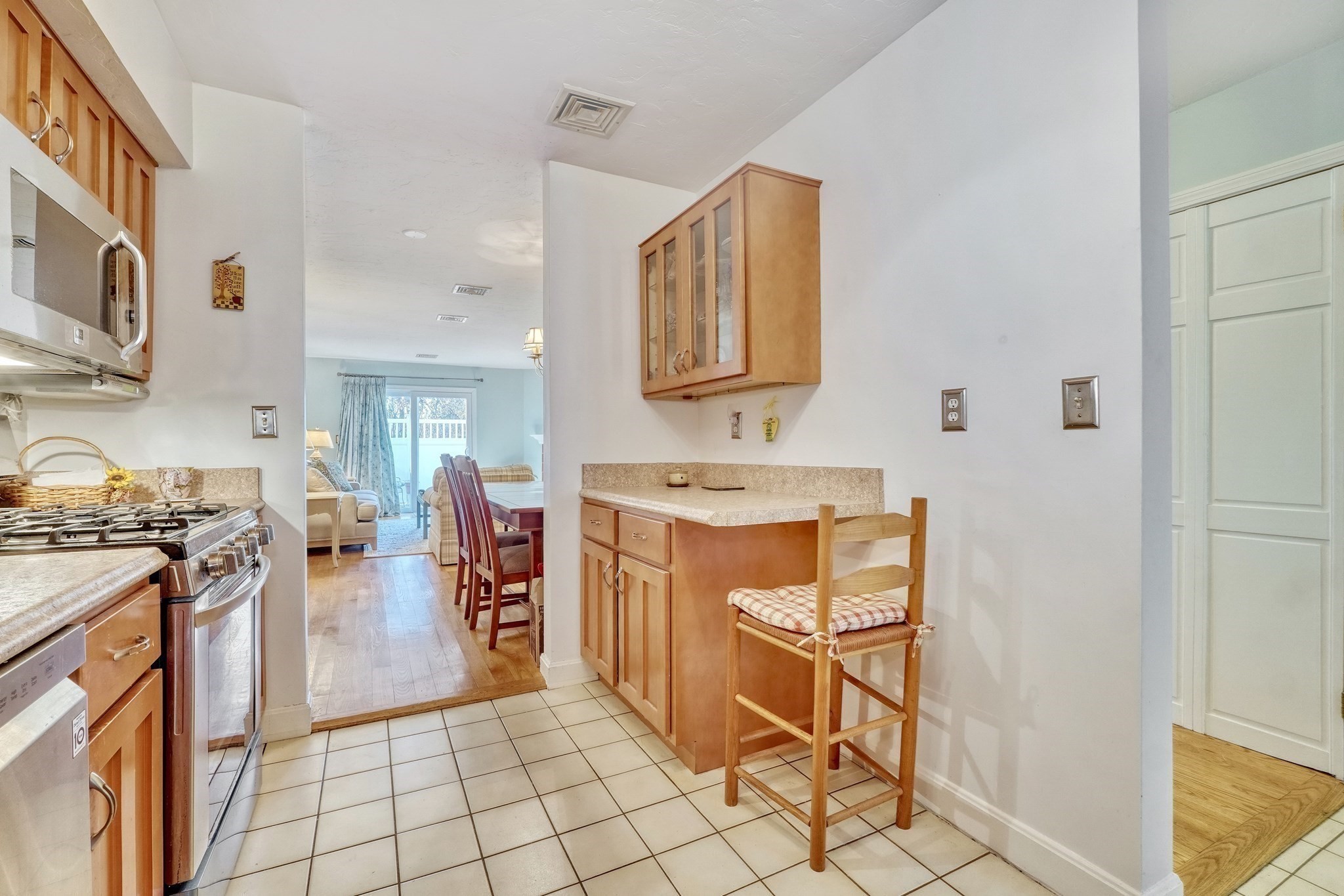 1206 Lagrange Street Unit 1206, West Roxbury, Boston, MA 02132 - Image 6