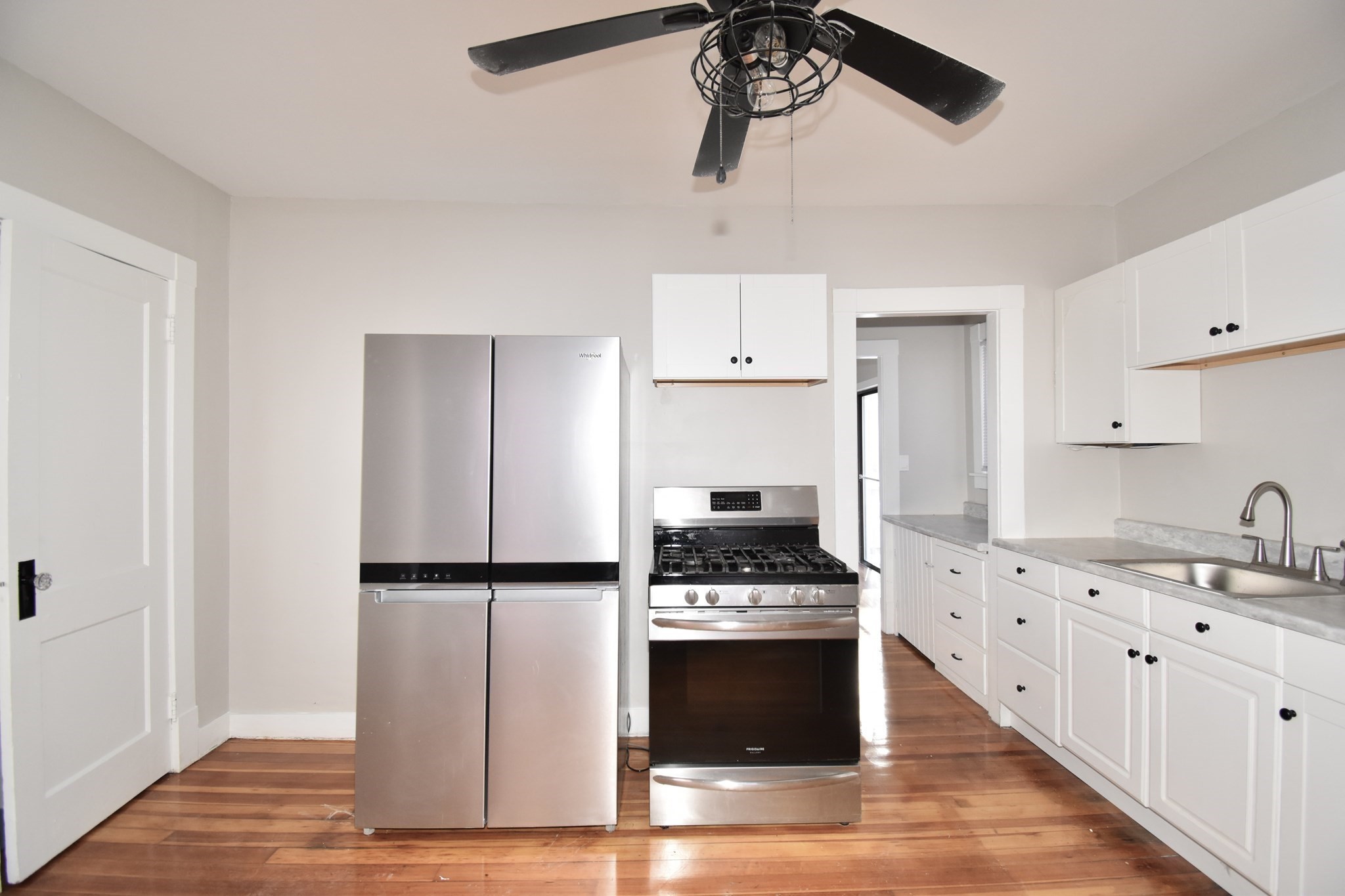 34 Castle St, Springfield, MA 01118 - Image 14