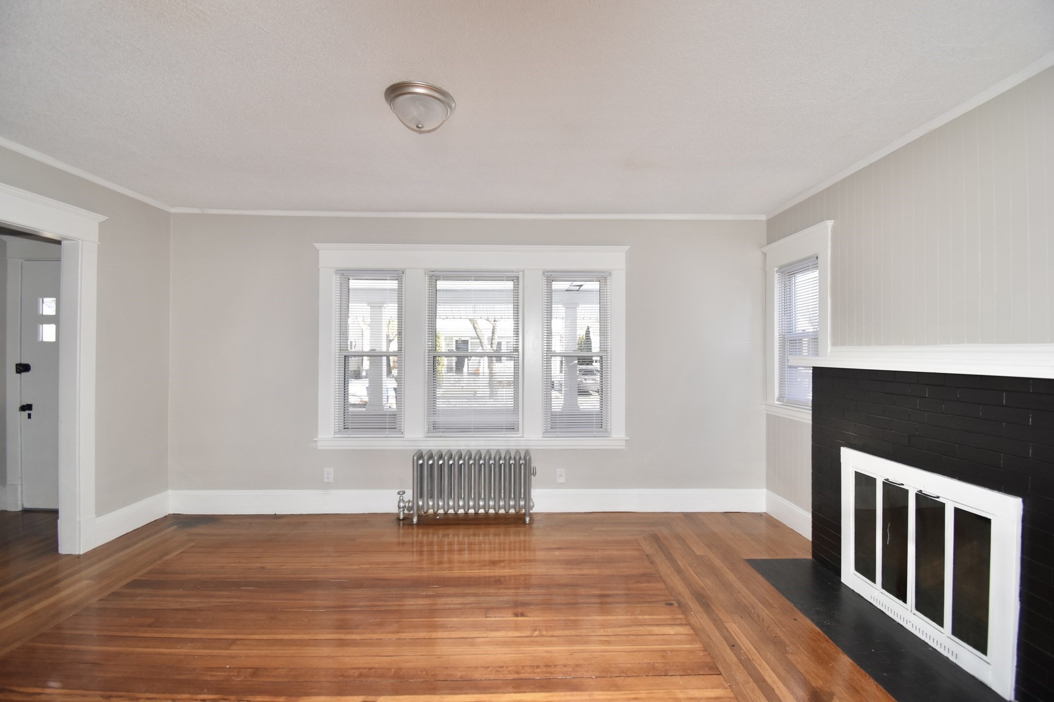 34 Castle St, Springfield, MA 01118 - Image 4