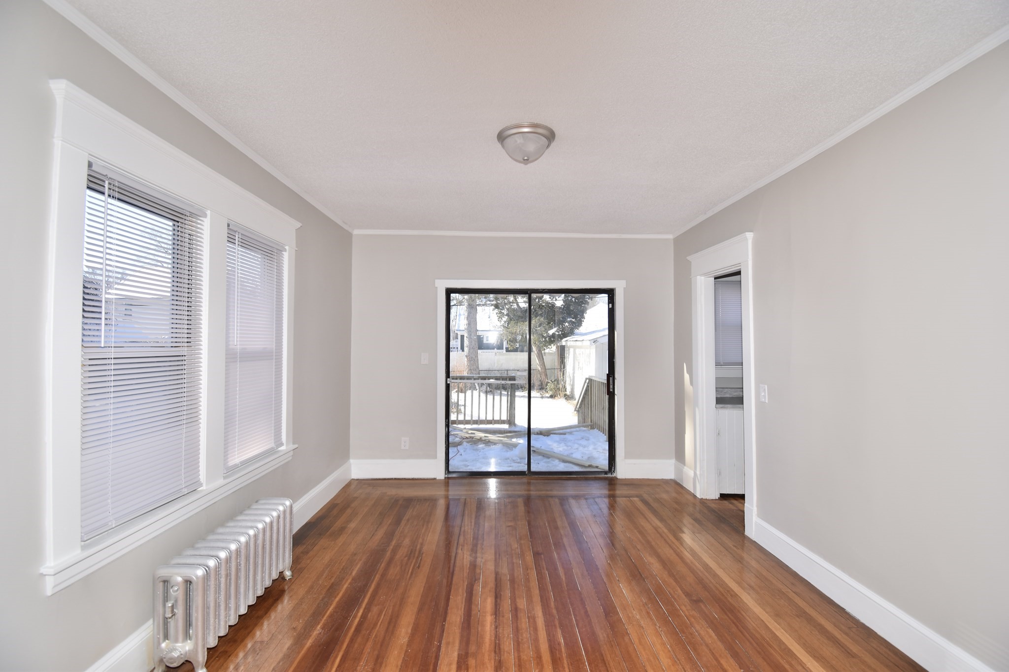 34 Castle St, Springfield, MA 01118 - Image 9