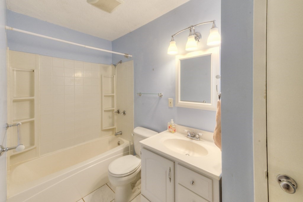 28 Thayer Pond Dr Unit 12, Oxford, MA 01537 - Image 22