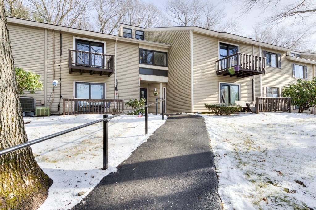 28 Thayer Pond Dr Unit 12, Oxford, MA 01537 - Image 4