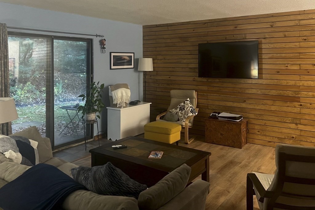 28 Thayer Pond Dr Unit 12, Oxford, MA 01537 - Image 7