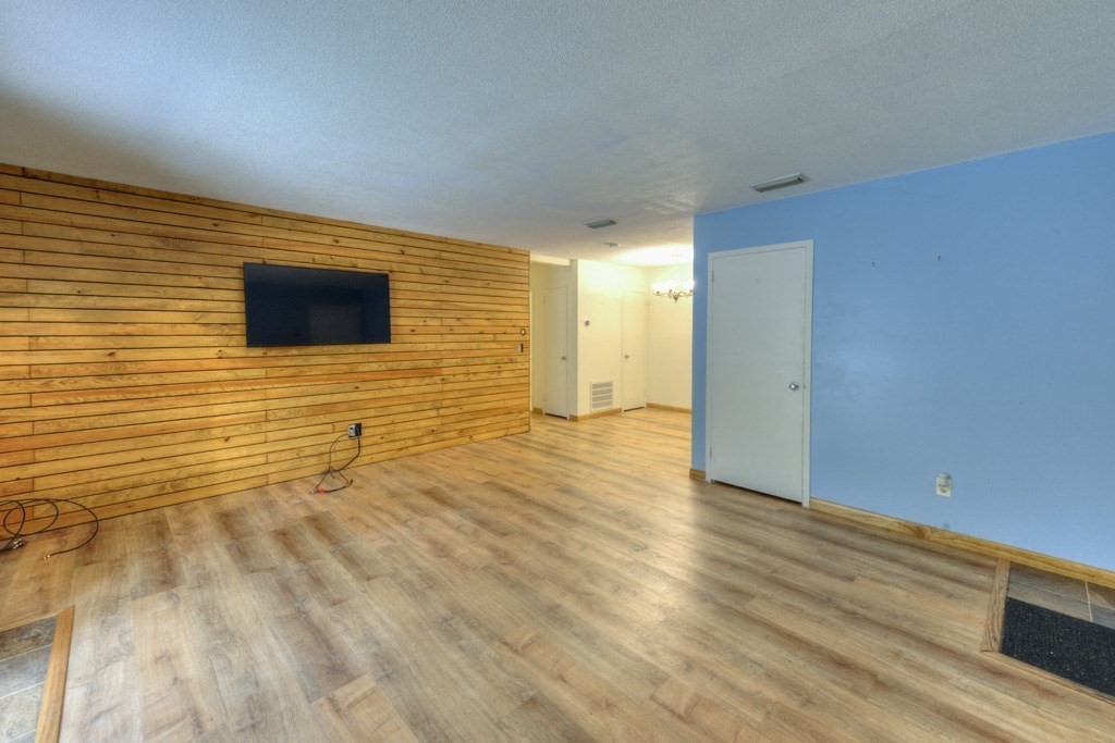 28 Thayer Pond Dr Unit 12, Oxford, MA 01537 - Image 8