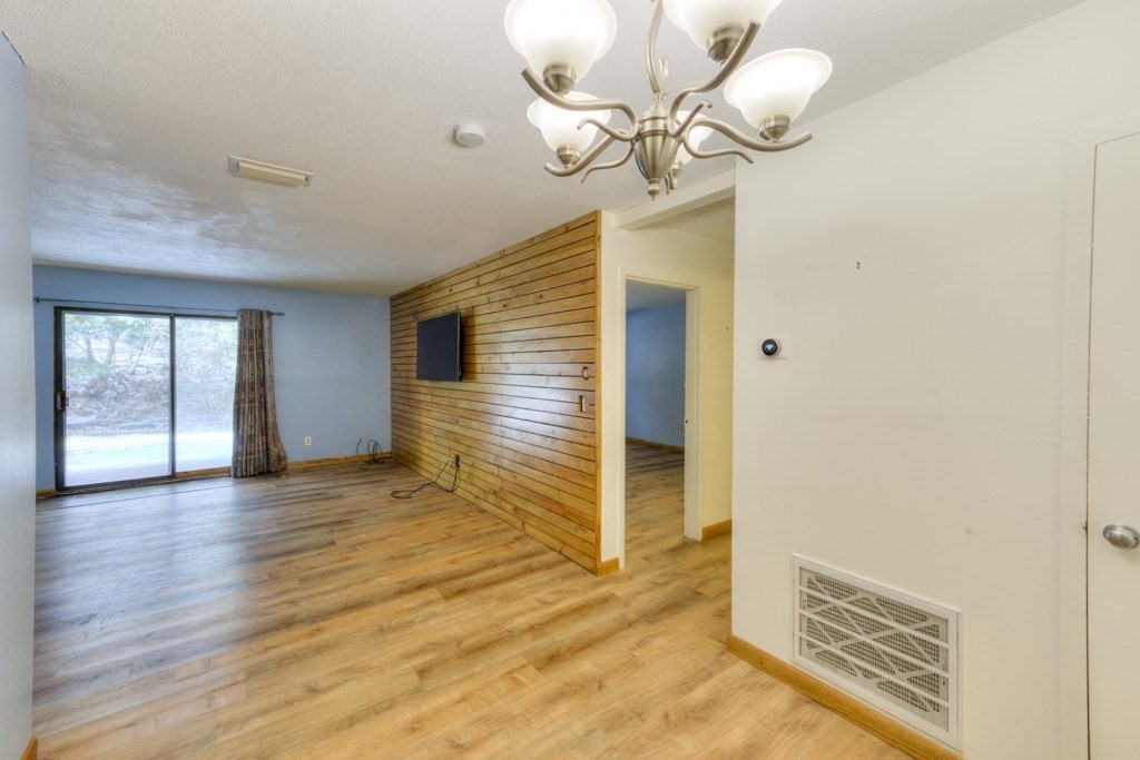 28 Thayer Pond Dr Unit 12, Oxford, MA 01537 - Image 9