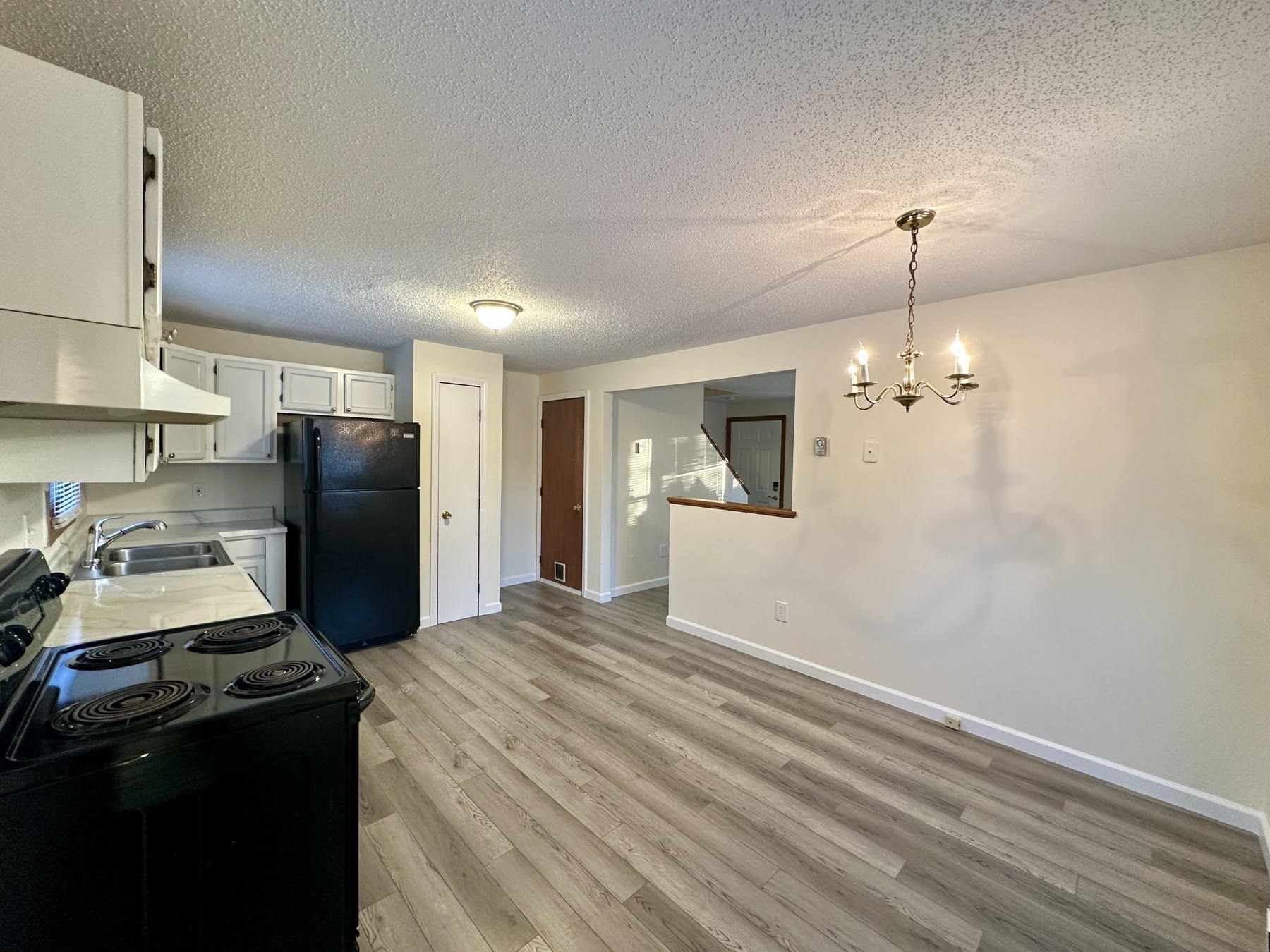 52 Price St, Springfield, MA 01104 - Image 5