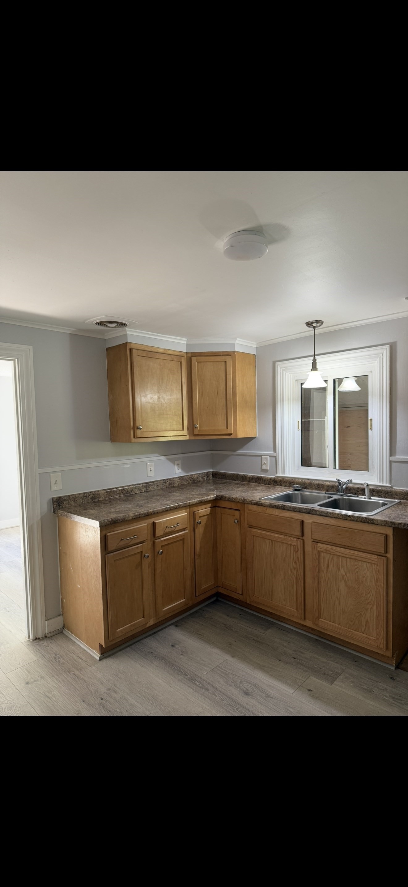 796 Charlton Street, Southbridge, MA 01550 - Image 2