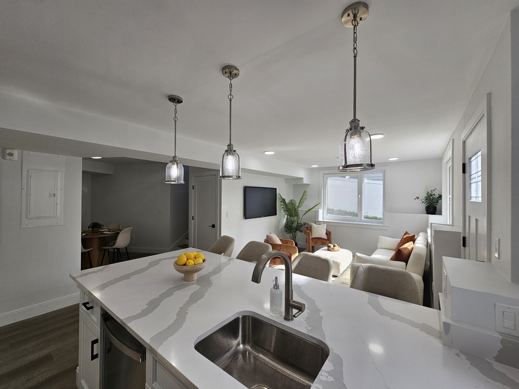 64 Alpine St Unit 104, Roxbury, Boston, MA 02119