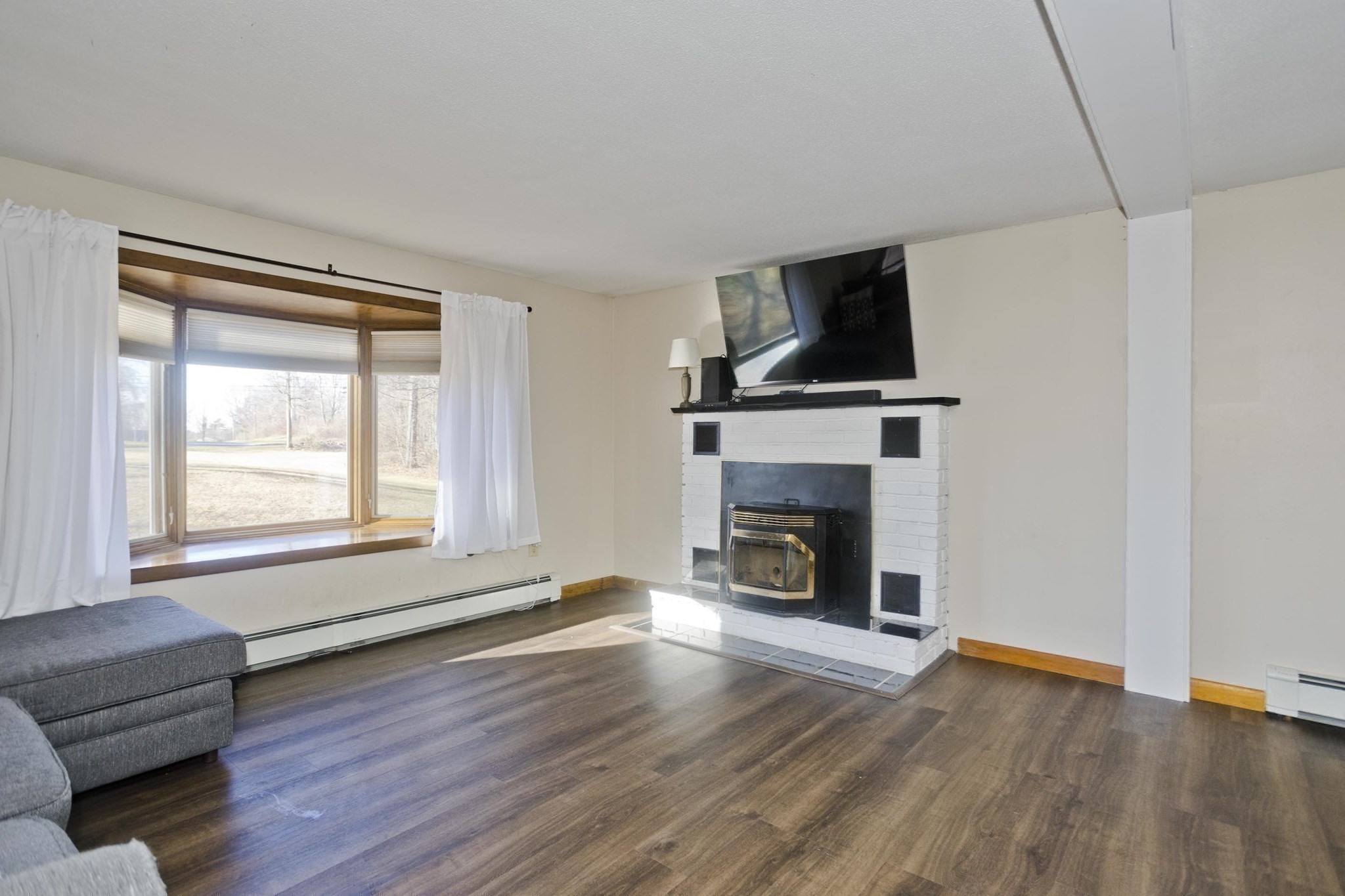 63 N Washington St, Belchertown, MA 01007 - Image 19