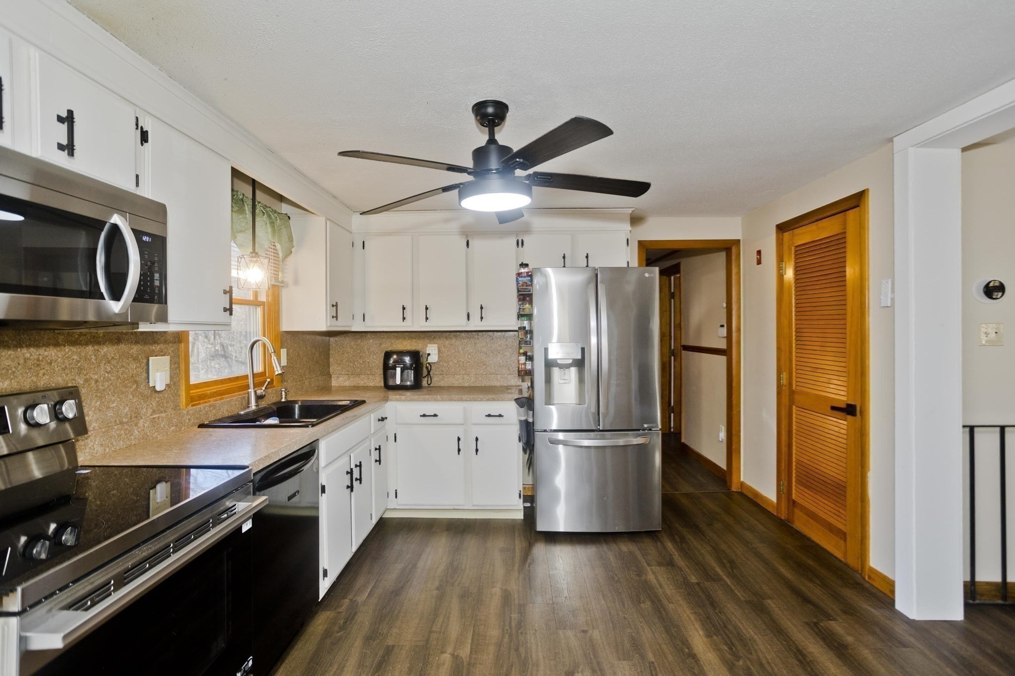 63 N Washington St, Belchertown, MA 01007 - Image 10