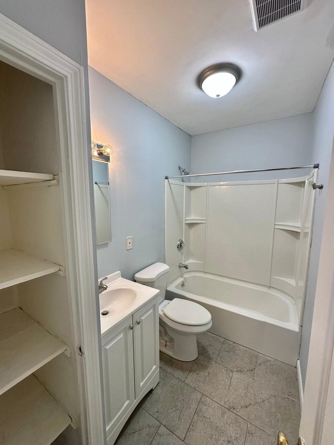 363 Hildreth Unit 11, Lowell, MA 01850 - Image 3