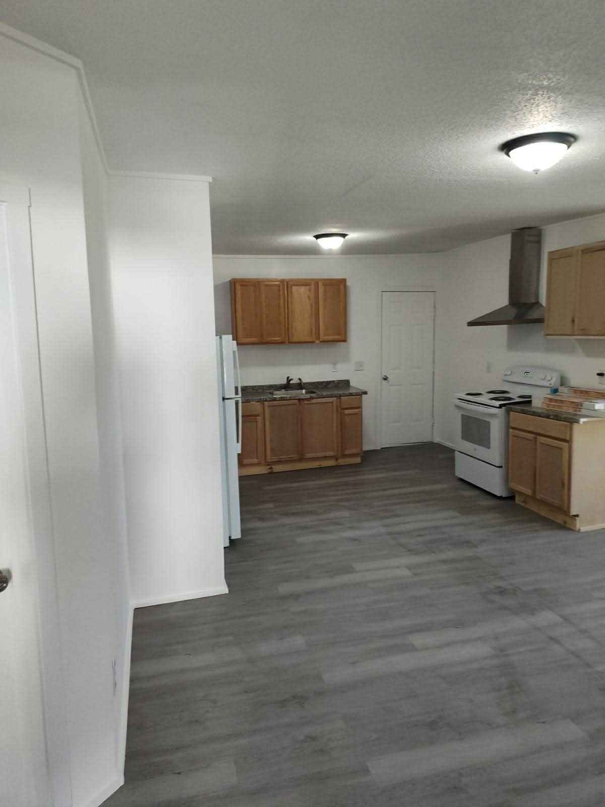 17 Wallace Pl, Pittsfield, MA 01201 - Image 3