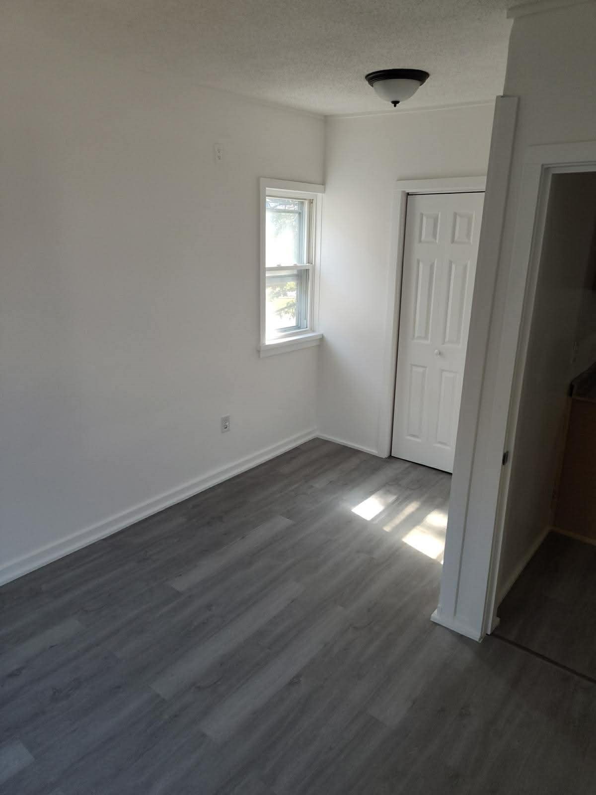 17 Wallace Pl, Pittsfield, MA 01201 - Image 4