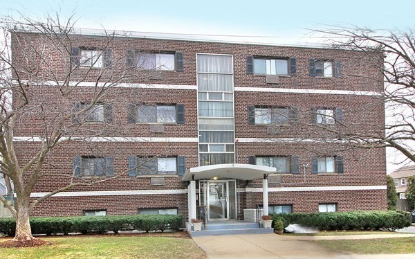 18 Glencoe Street Unit 42, Brighton, Boston, MA 02135