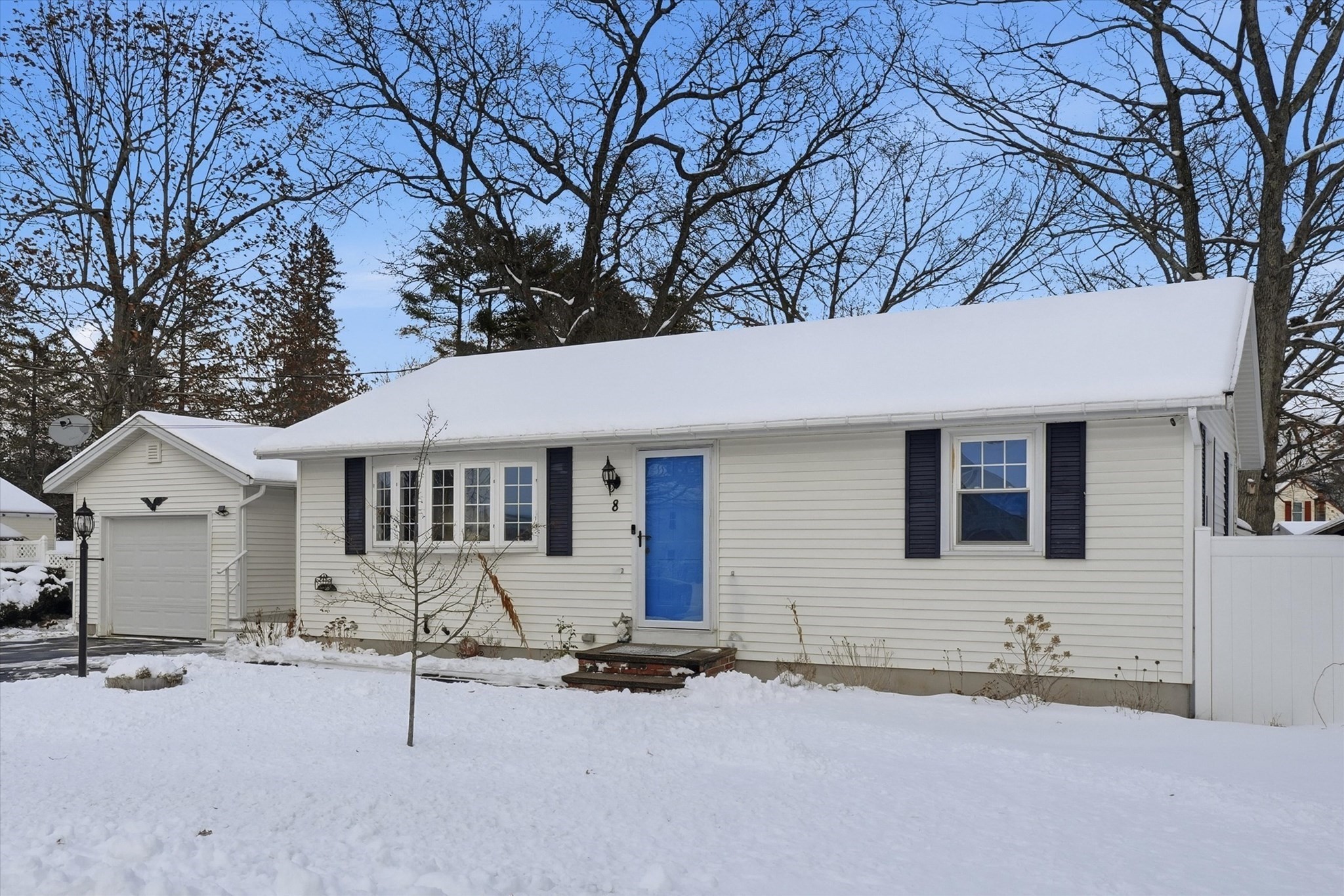 8 Crest Drive, Somersworth, NH 03878 - Image 4