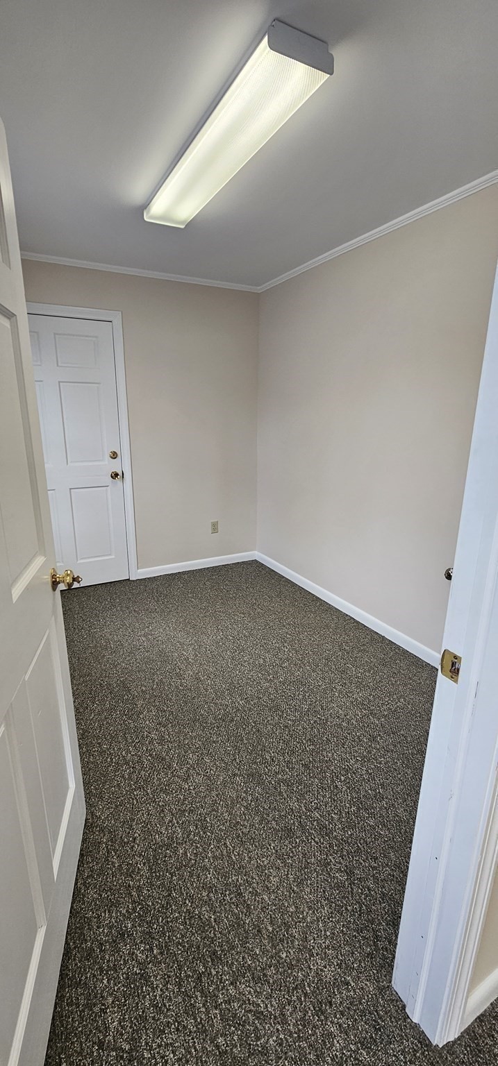 570 Newton St, South Hadley, MA 01075 - Image 11