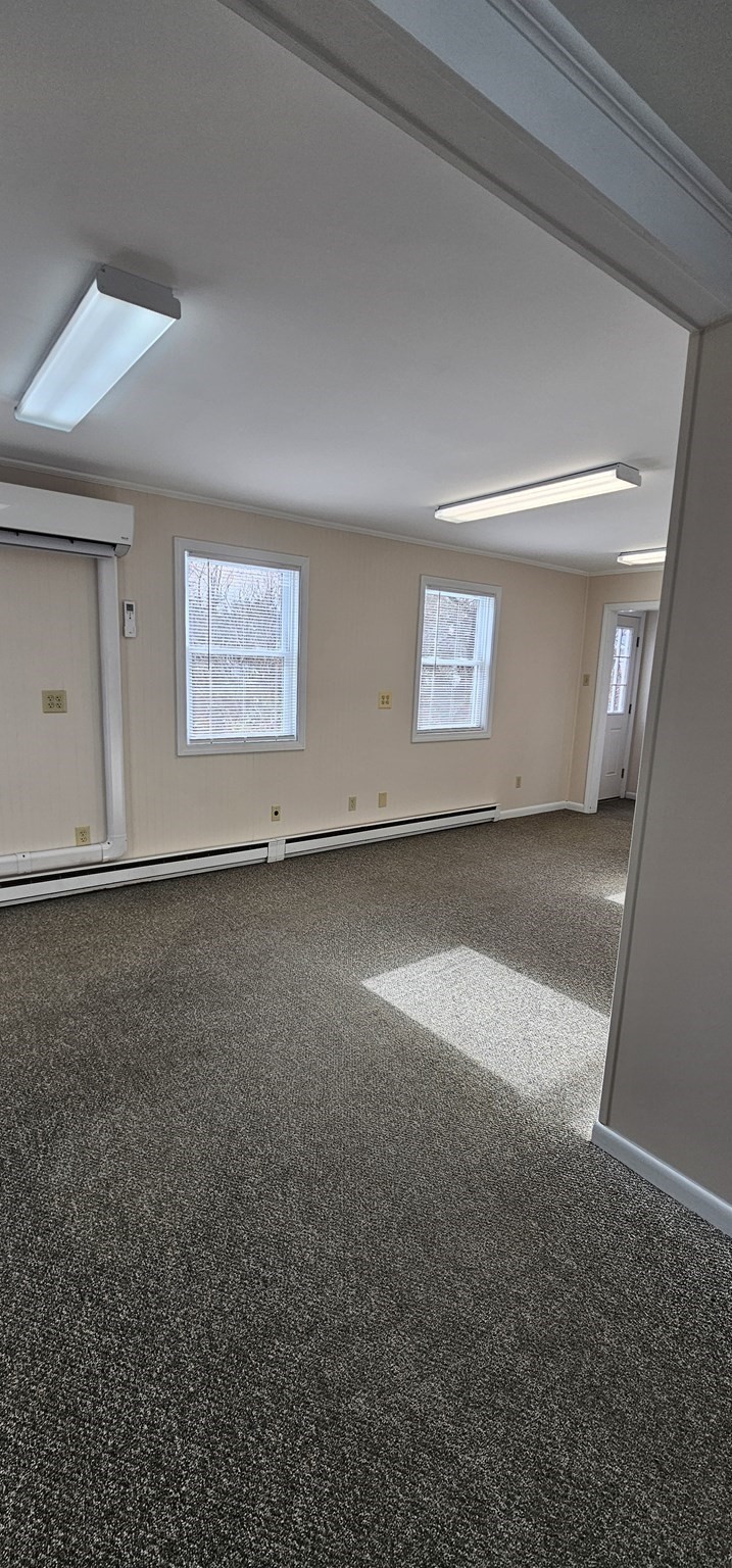 570 Newton St, South Hadley, MA 01075 - Image 9